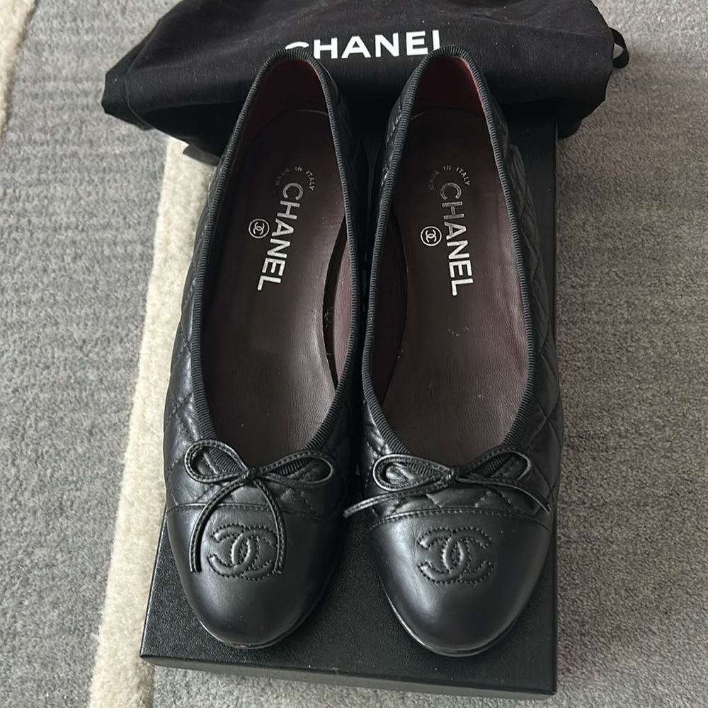 Chanel Black Flats & Loafers Timeless Elegance
